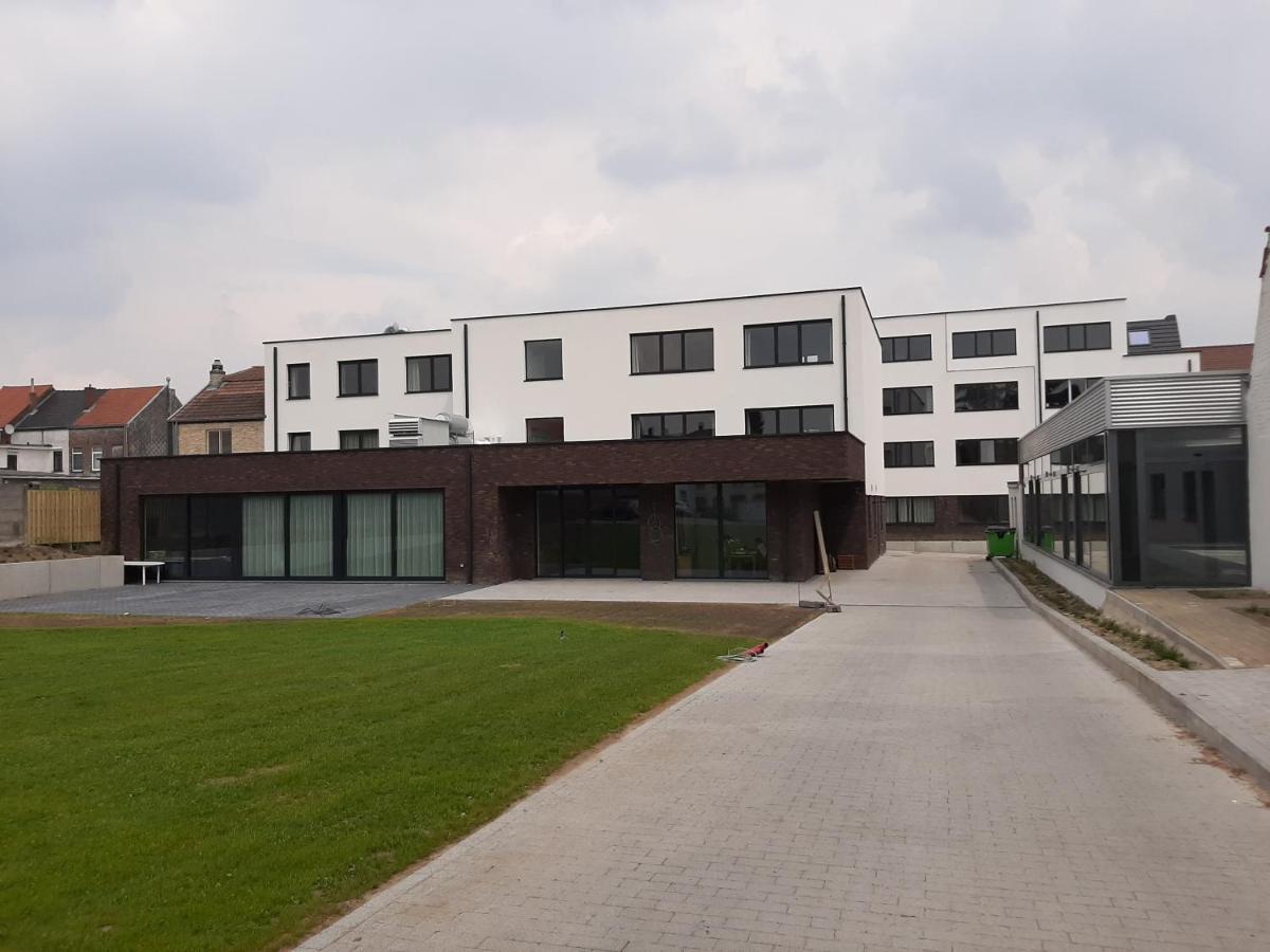 Zorghotel Prinsenhof رونس المظهر الخارجي الصورة